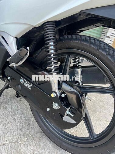 Honda Future 2025 Trắng 5.400 km bán trả góp