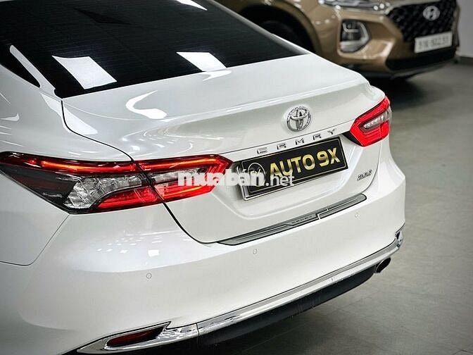 Toyota Camry 2.0Q 2023 Trắng 60000 km
