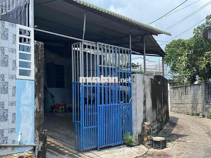 Bán đất tặng nhà 50m2- cách Cảng cá Lagi 700m