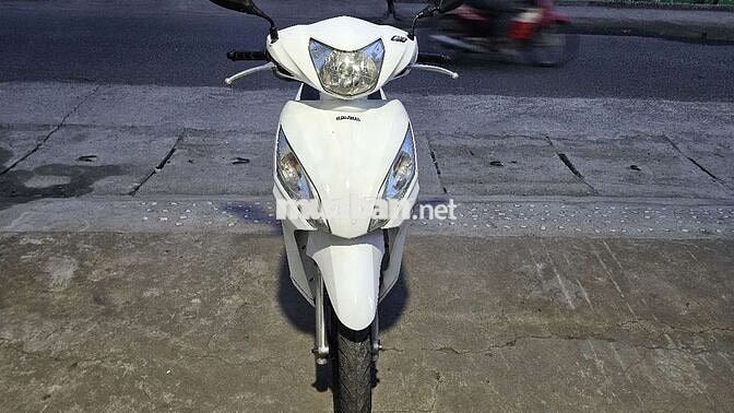 Honda Vision FI Trắng