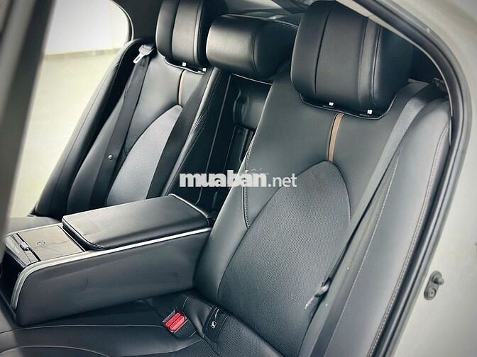 Toyota Camry 2.0Q 2023 Trắng 60000 km