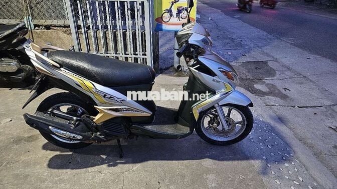 Yamaha Luvias GTX Vàng, Bạc Đã sử dụng