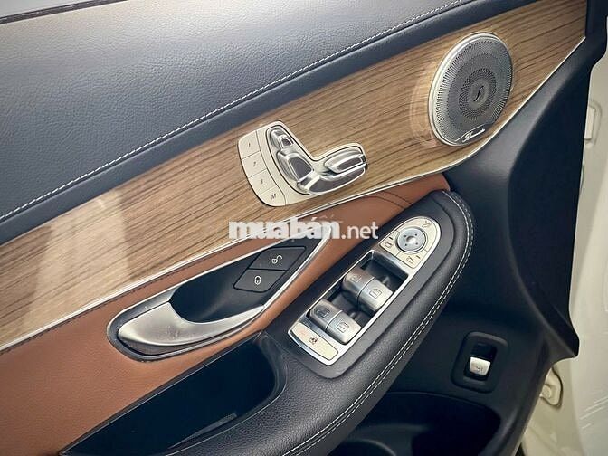Mercedes-Benz GLC250 4matic 2017 Trắng