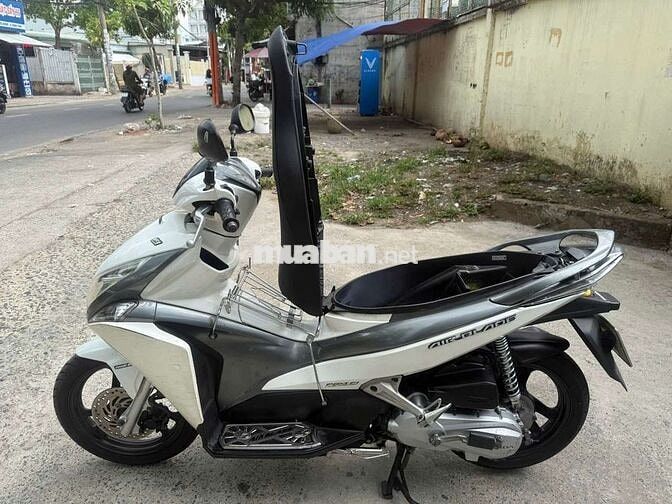 Honda Air Blade 110cc Trắng 34567 km