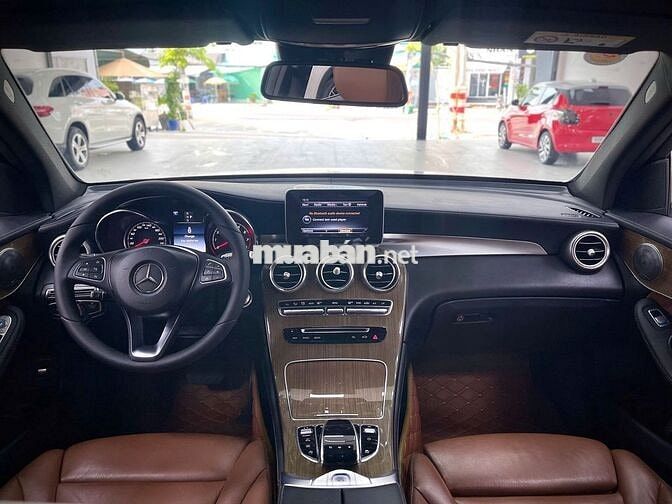Mercedes-Benz GLC250 4matic 2017 Trắng