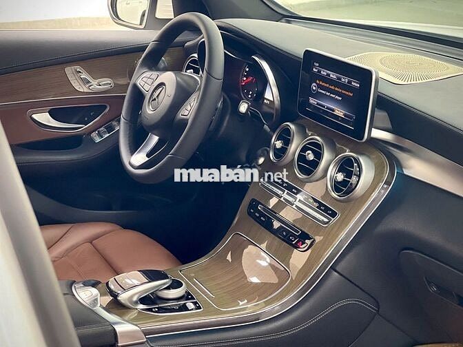 Mercedes-Benz GLC250 4matic 2017 Trắng