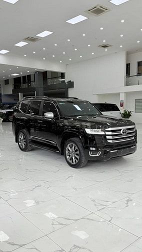 Bán Land Cruiser LC300 VXR Trung Đông sản xuất 2023. 