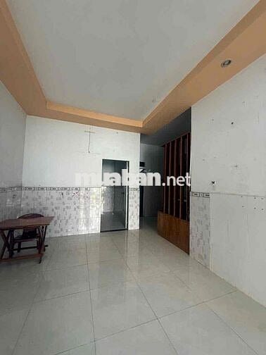 nhà cấp 4 đường Hoàng Diệu 2 gần ĐH Ngân Hàng 2pn gần oto