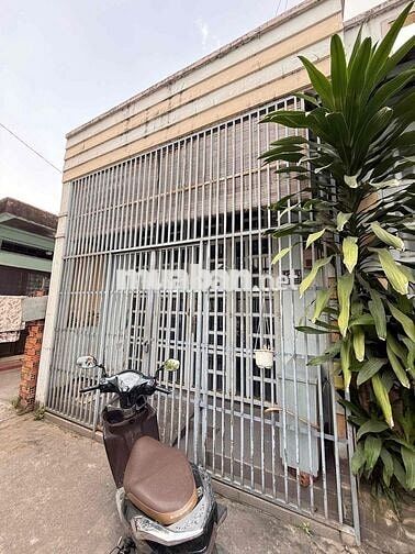 nhà cấp 4 đường Hoàng Diệu 2 gần ĐH Ngân Hàng 2pn gần oto