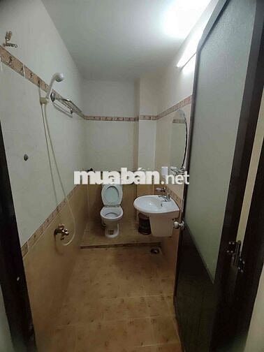 NHÀ 4 TẤM MẶT TIỀN KINH DOANH KHU BÌNH PHÚ