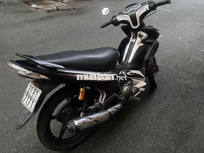 Yamaha Jupiter RC Đen trắng