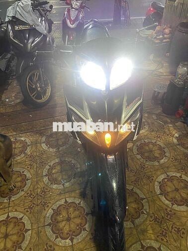 Yamaha Jupiter RC Đen trắng