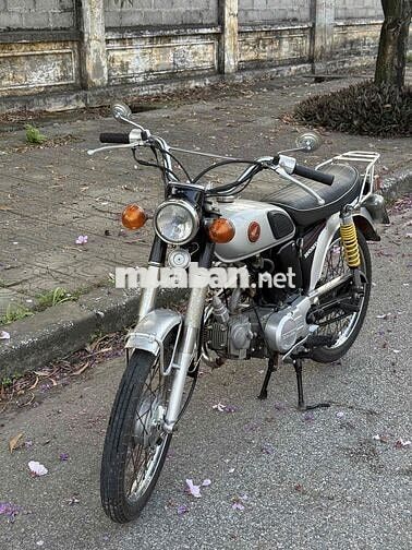 Honda 67 màu Bạc