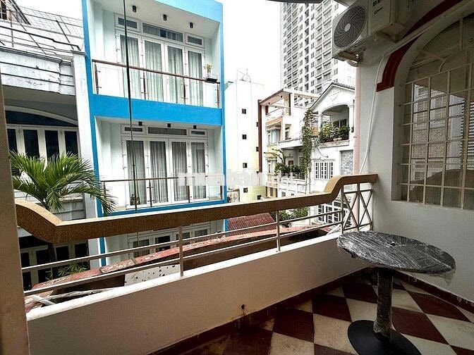 KHAI TRƯƠNG CĂN HỘ 2PN NGAY CHÂN CẦU VƯỢT 3/2 — UEH NGUYỄN TRI PHƯƠNG