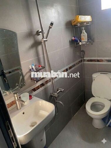 NHÀ NGAY CẦU BÌNH PHÚ TAM BÌNH, 1TRỆT 2LẦU 5X12M 4PN 5WC FULL NỘI THẤT