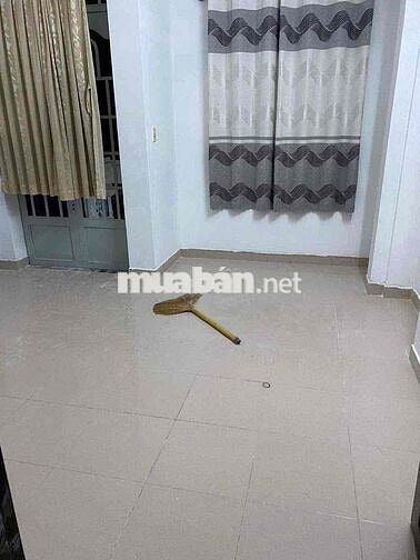cho thuê phòng đường lê văn sỹ q3 . 30m2 , ban công , máy lạnh , 3,2tr
