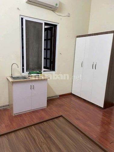 Cho thuê Phòng ngõ 168/68 Hào Nam - Cát Linh 18m 2,9 tr/1th