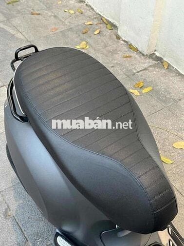 Chính chủ bán Vespa Sprint 150 2024 Xám