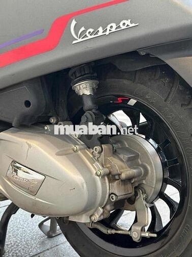 Chính chủ bán Vespa Sprint 150 2024 Xám