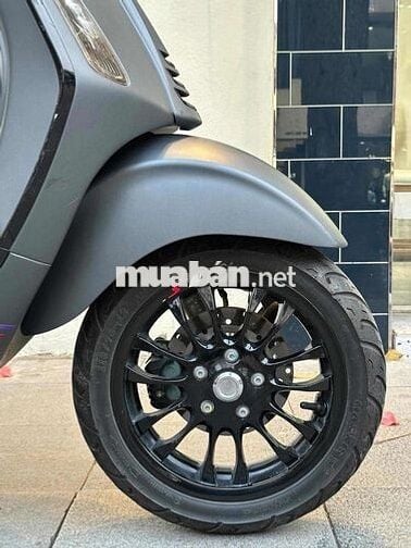 Chính chủ bán Vespa Sprint 150 2024 Xám