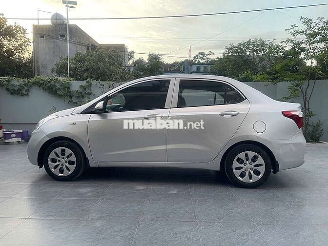 Hyundai i10 Sedan 2017 Bạc