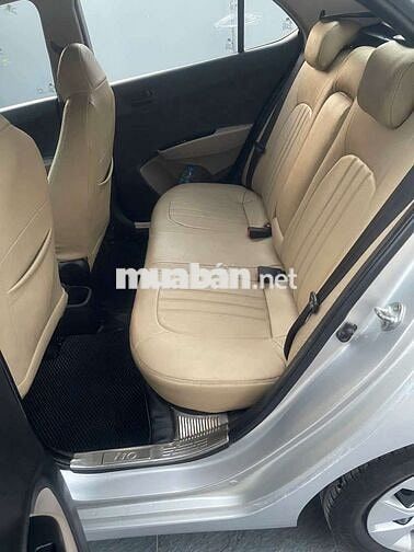 Hyundai i10 Sedan 2017 Bạc