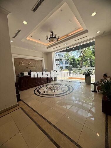 Bán CC Cao Cấp Royal City – 2PN 100m2 – Nội Thất Sang–Slot Ô Tô– 14 Tỷ