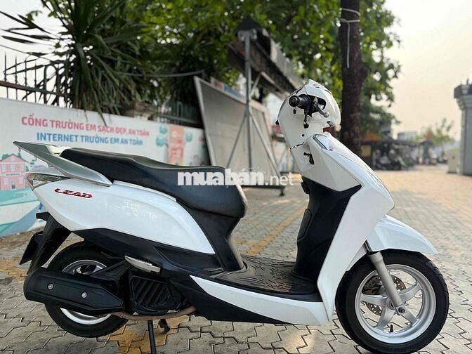 Honda Lead 125 2016 Trắng