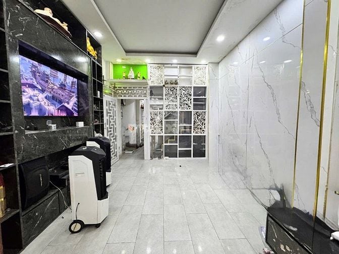 Cần bán gấp nhà Phú Nhuận giá êm