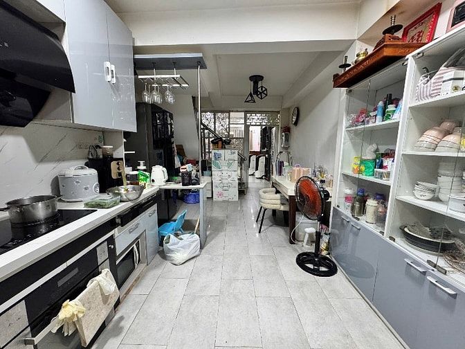 Cần bán gấp nhà Phú Nhuận giá êm