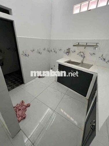 Cần cho thuê nhà hx tải 4x16.50m đúc lửng 1pn 2wc 11tr