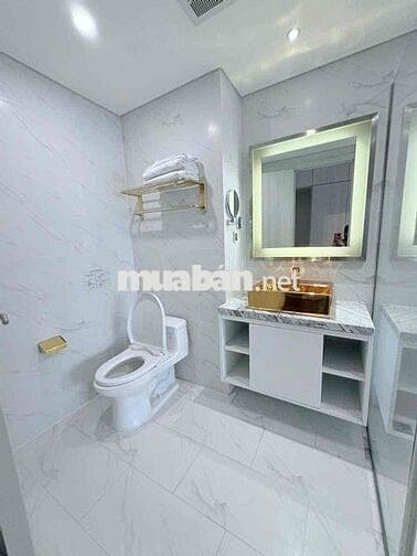 Bán căn hộ studio khách sạn Golden Bay 5 sao có sẵn dòng tiền thuê