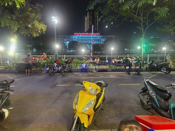 Cho Thuê Mặt Tiền Bờ Ke Quận 8