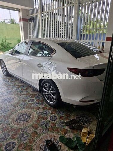Mazda 3 Luxury 2025 Trắng 4800 km