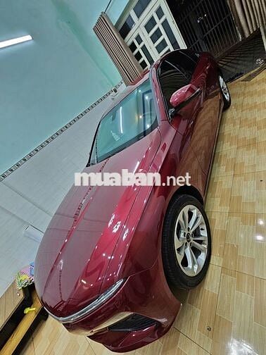 Vinfast Lux A2.0 Base 2022 Đỏ 70.000km