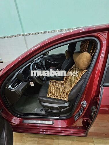Vinfast Lux A2.0 Base 2022 Đỏ 70.000km