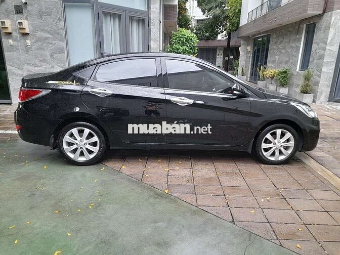 Hyundai Accent 2012 Số sàn 177.470 km Đen
