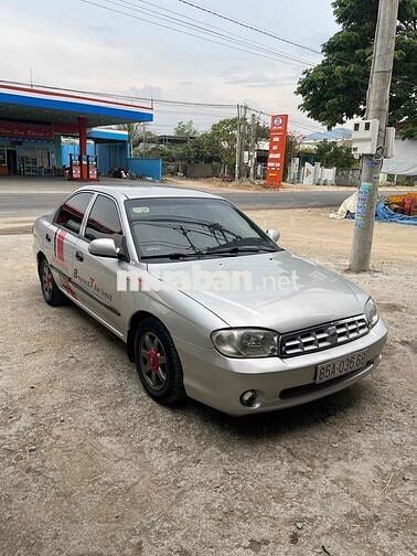 Kia 2004 màu Bạc