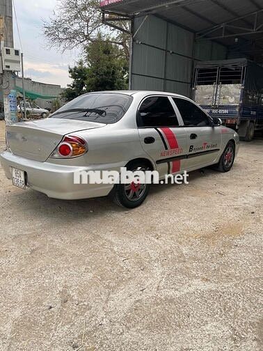 Kia 2004 màu Bạc