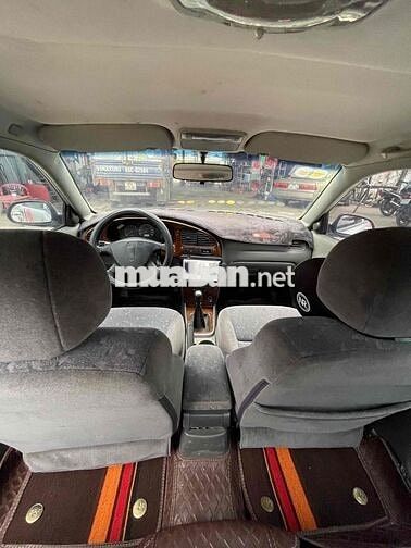 Kia 2004 màu Bạc