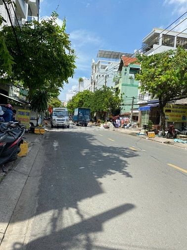 Bán nhà MTKD Nguyễn Ngọc Nhựt ( ngay Tân Hương ) DT : 4x18m - trệt 2 l