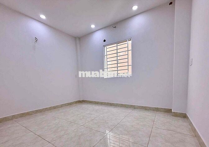 Nhà đẹp hẻm xe hơi - sát dự án cầu bình tiên