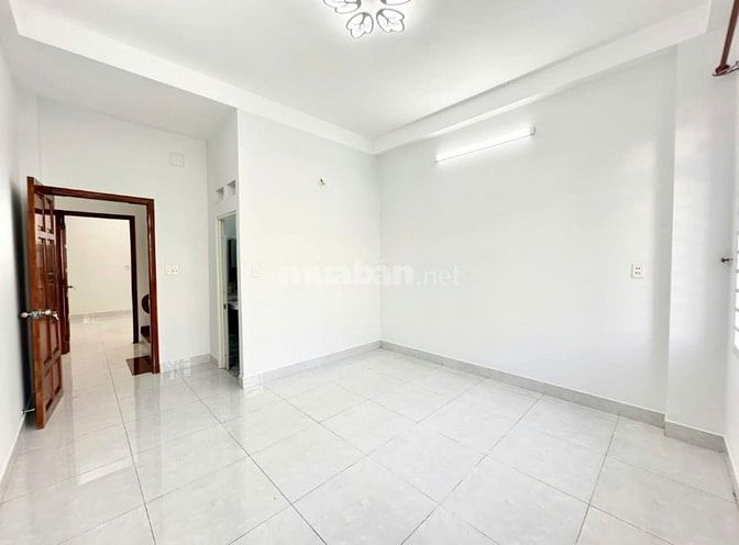 🏡 NHÀ ĐẸP QUẬN 12 – HIỆP THÀNH 07 1 TRỆT 2 LẦU • 4PN • Ô TÔ ĐẬU CỬA •