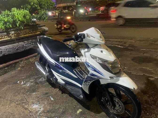Suzuki Hayate Trắng xanh
