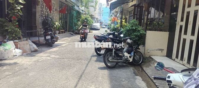 cho thuê mặc bằng hẻm chợ cây keo , trệt gác lửng 2 phòng ngủ