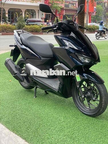 Honda Vario 160 Đen bóng 2023 ngay chủ ký