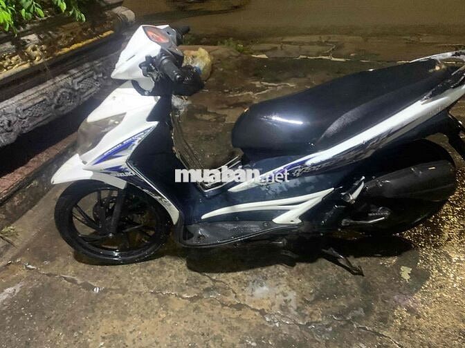 Suzuki Hayate Trắng xanh