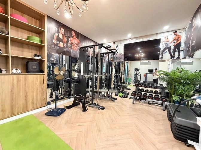 BIỆT THỰ KHU NỘI BỘ NGANG 8m TRUNG TÂM Q5, 5 TẦNG THANG MÁY, 45 TỶ TL