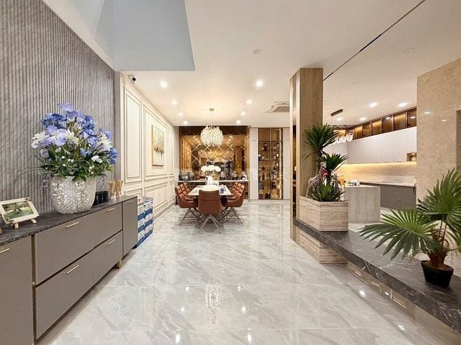 BIỆT THỰ KHU NỘI BỘ NGANG 8m TRUNG TÂM Q5, 5 TẦNG THANG MÁY, 45 TỶ TL