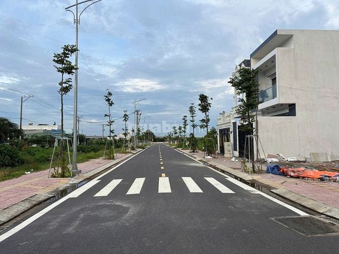 Đất Sân Bay Long Thành - Sổ hồng riêng - 100m2 - giá 10tr/m2 